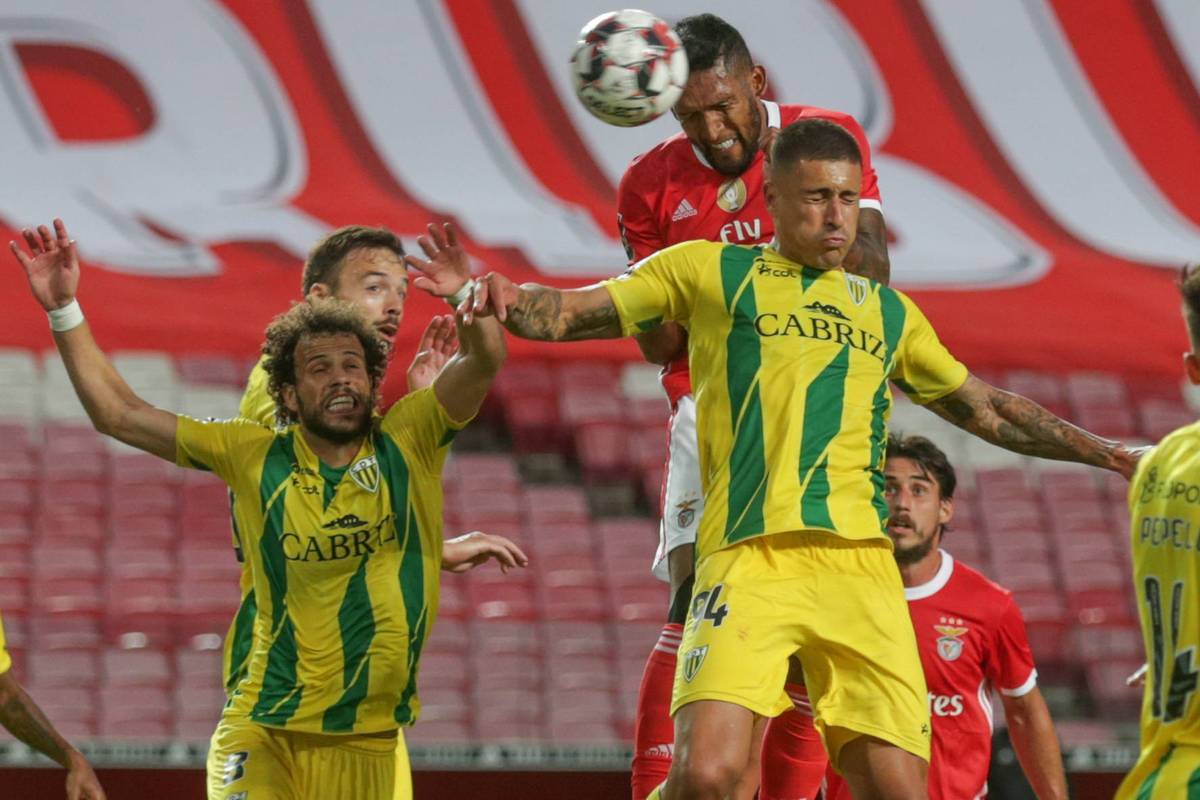 九游app-包含阿贾克斯迎葡超关键赛，转会期状态回暖，话题不断，更衣室氛围转暖的词条-九游app